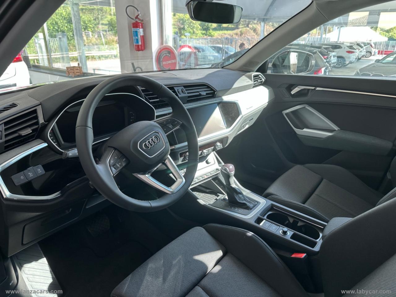 AUDI Q3 35 TDI S tronic S line edition