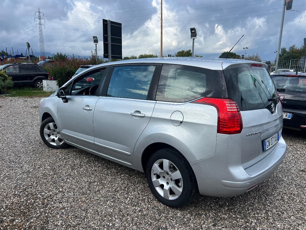 PEUGEOT - 5008 1.6 hdi 8v Allure 115cv