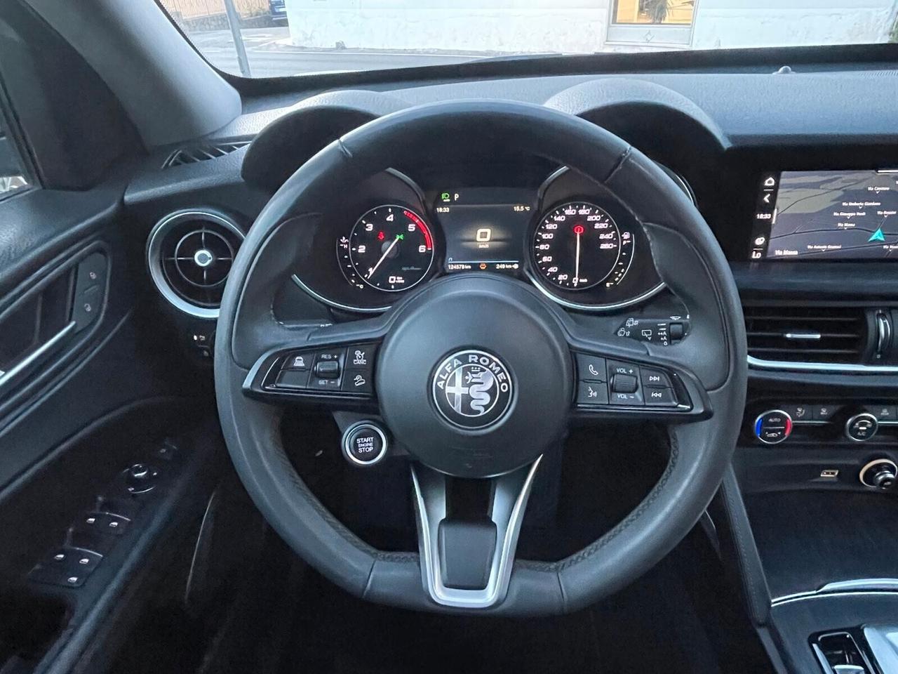 Alfa Romeo Stelvio 2.2 Turbodiesel 160 CV AT8 RWD Business