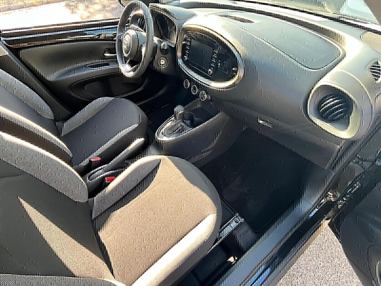 NOLEGGIO TOYOTA AYGO X 1.0 VVT - I 72 CV 5 PORTE ACTIVE