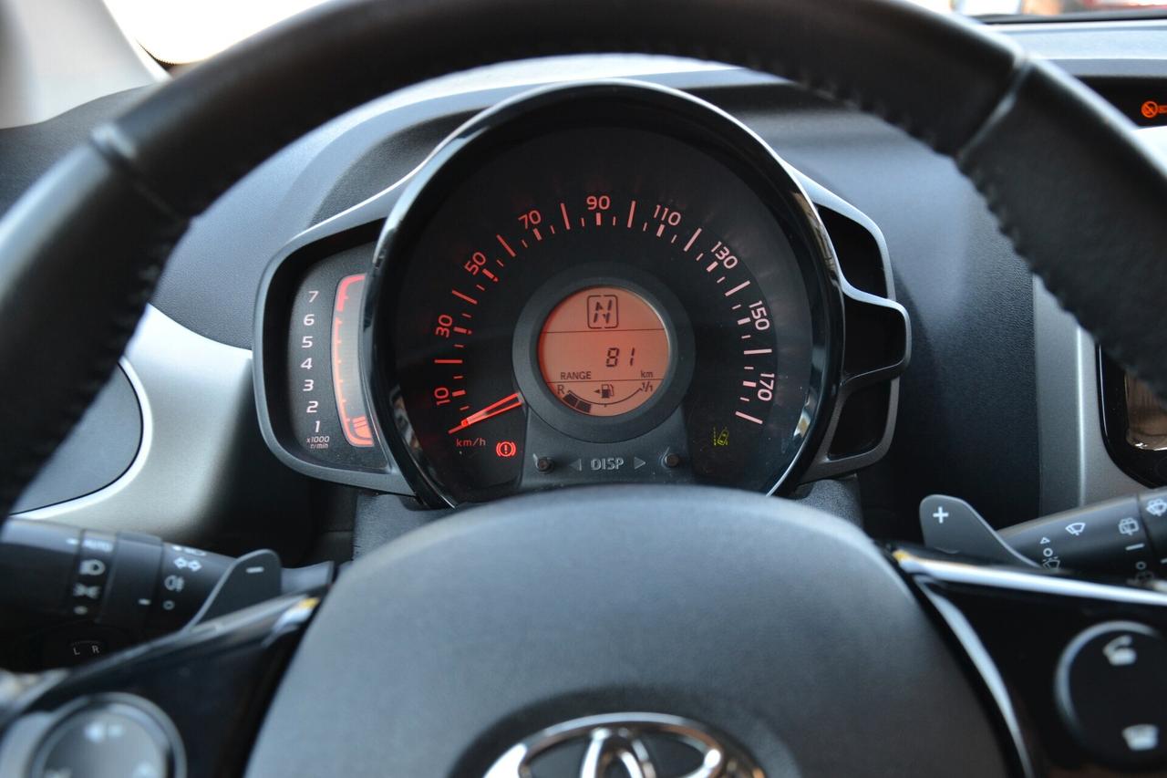 Toyota Aygo 1.0 69CV X-PLAY AUTOMATICA **PREZZO REALE**