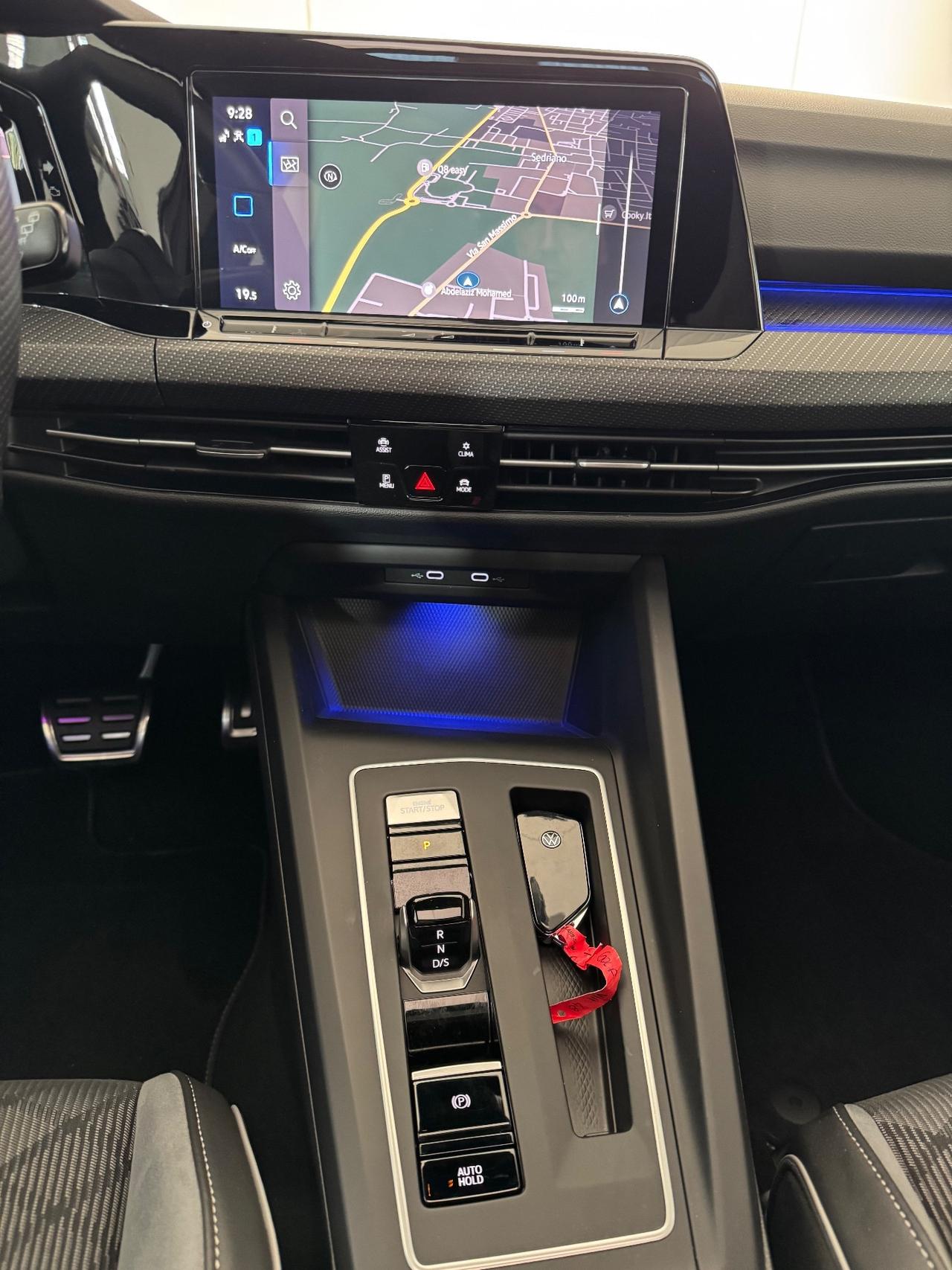 Volkswagen Golf 1.5 eTSI 150 CV DSG R-Line TETTO