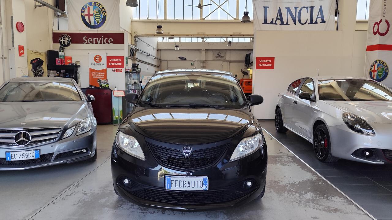Lancia Ypsilon 1.2 69 CV 5 porte GPL Ecochic Elefantino Blu