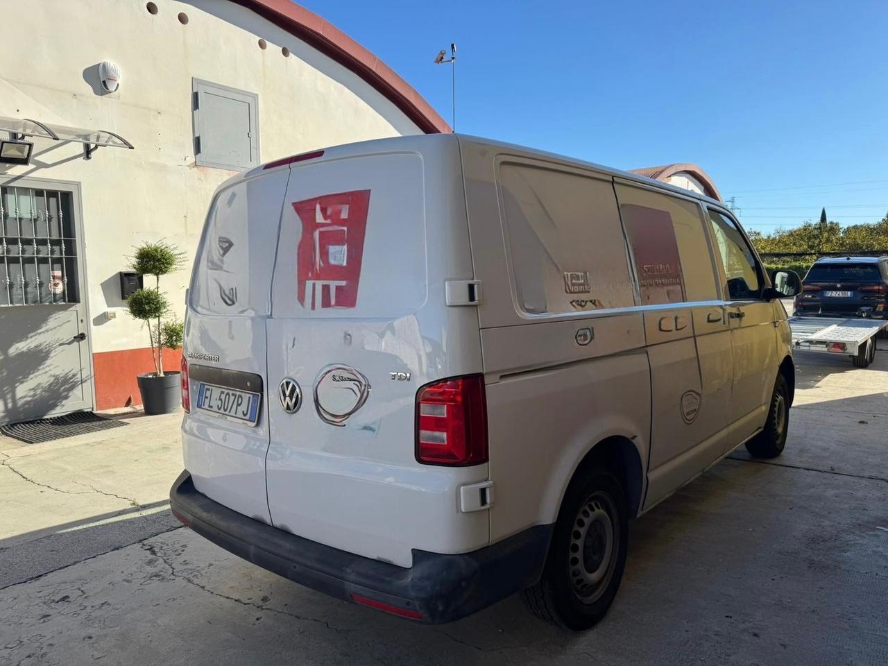 Volkswagen T6 Transporter 2.0TDI clima - 2017