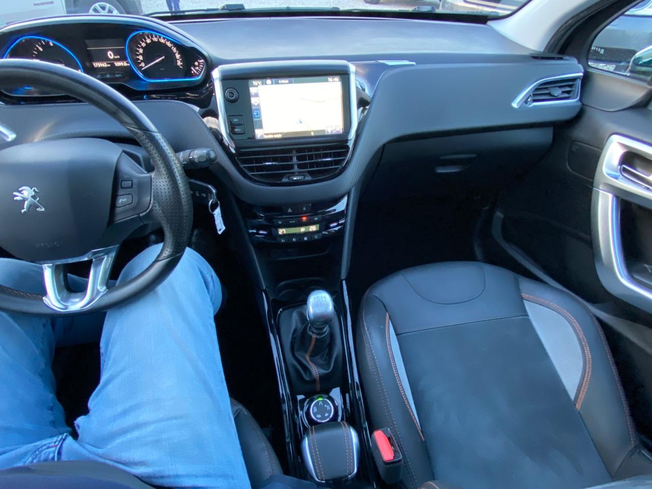Peugeot 2008 BlueHDi 120 S&S Allure UNICO PROPRIETARIO NEOPATENTATO
