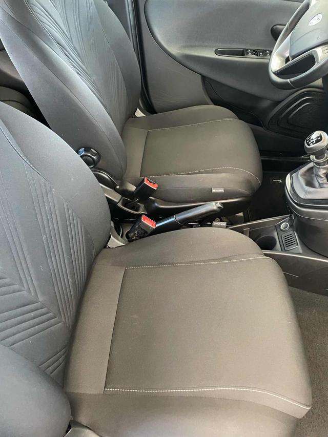 LANCIA Ypsilon 1.0 FireFly 5 porte S&S Hybrid Ecochic Silver