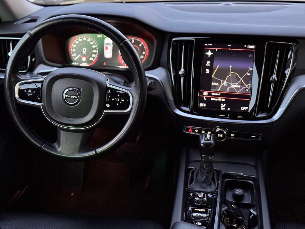 Volvo V60 Cross Country Pro 2.0 D4 #50524