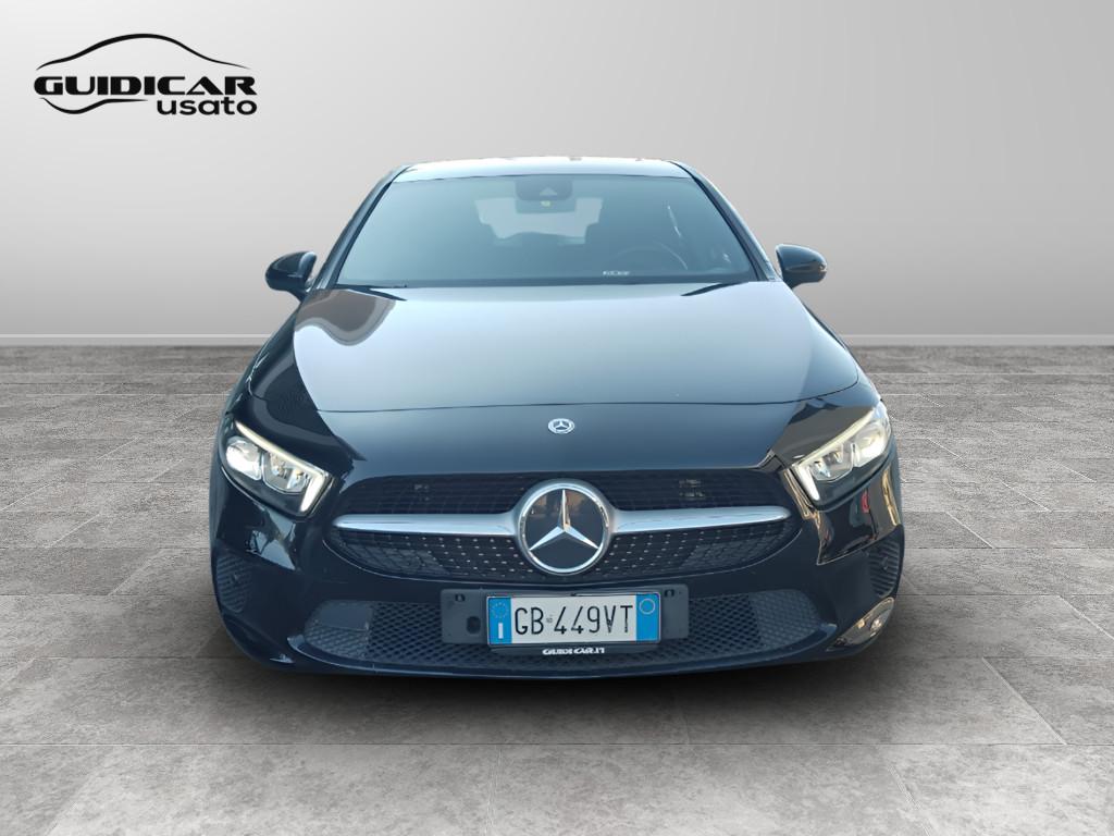 Mercedes-Benz Classe A - W177 2018 - A 180 d Sport auto