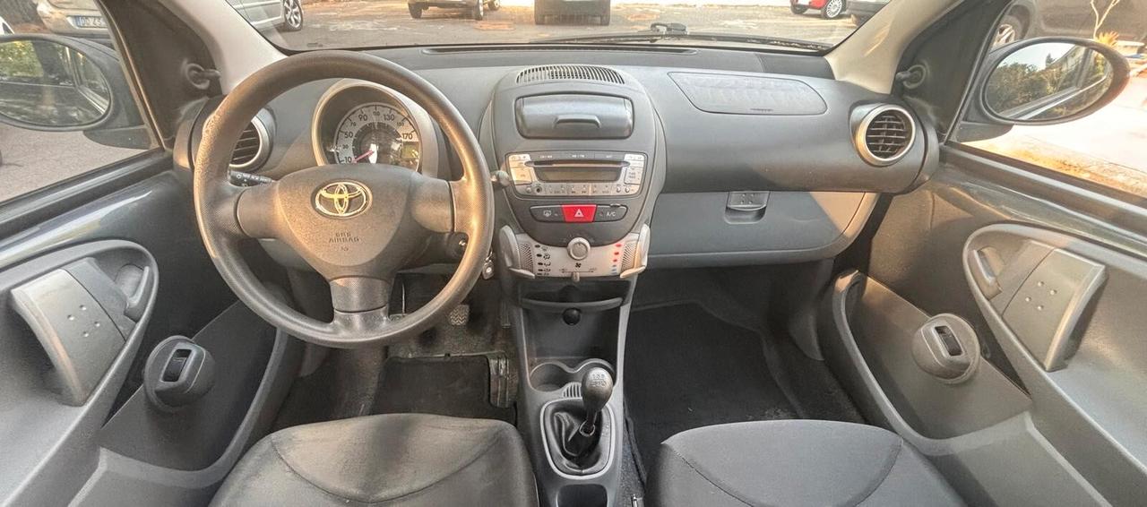 Toyota Aygo 1.0 12V VVT-i 5 porte