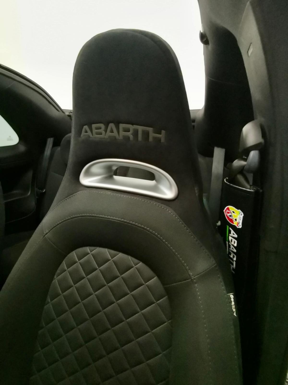 Abarth 500 C 1.4 Turbo T-Jet Custom