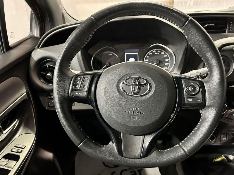 Toyota Yaris Yaris 1.5 Hybrid 5 porte Trend "Red Edition" + CAR PLAY AREA C FREE