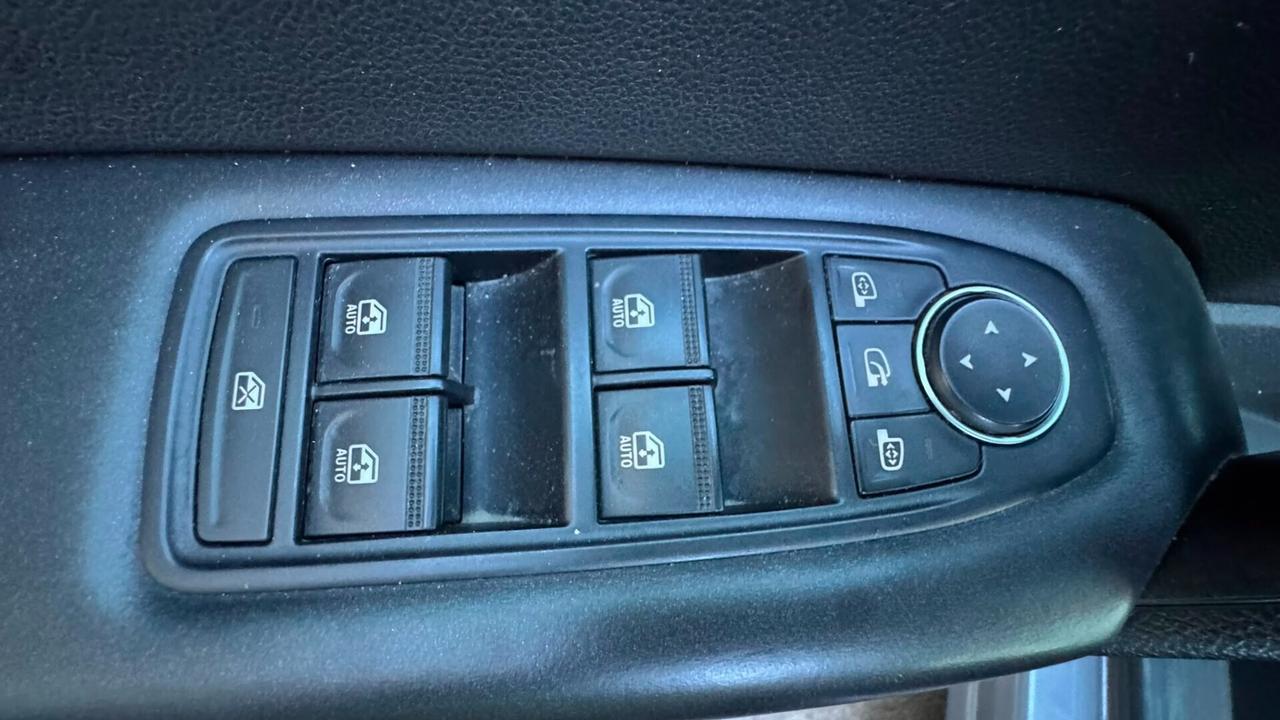 Renault Captur TCe 100 CV GPL Intens retrocamera navi