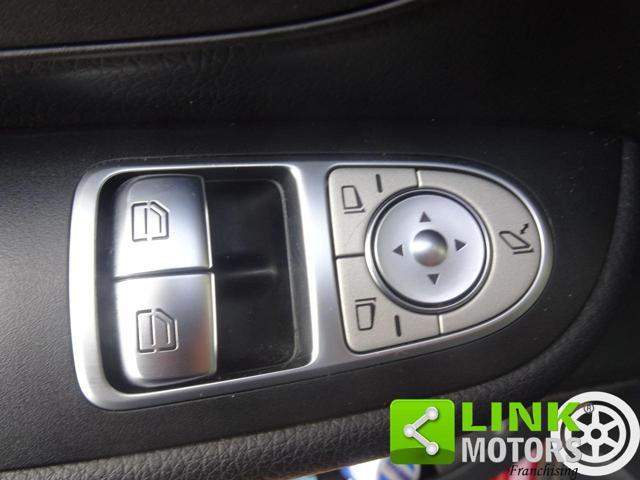 MERCEDES-BENZ V 220 d Automatic Rise Compact