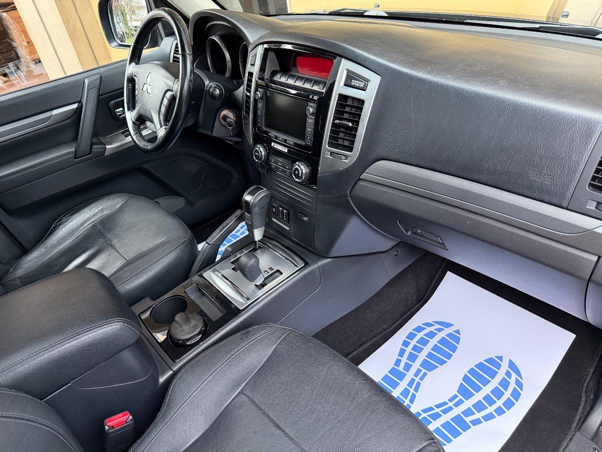 MITSUBISHI - Pajero - 3.2 DI-D 16V A/T 5p. Instyle #TAG.CERTIFICATI