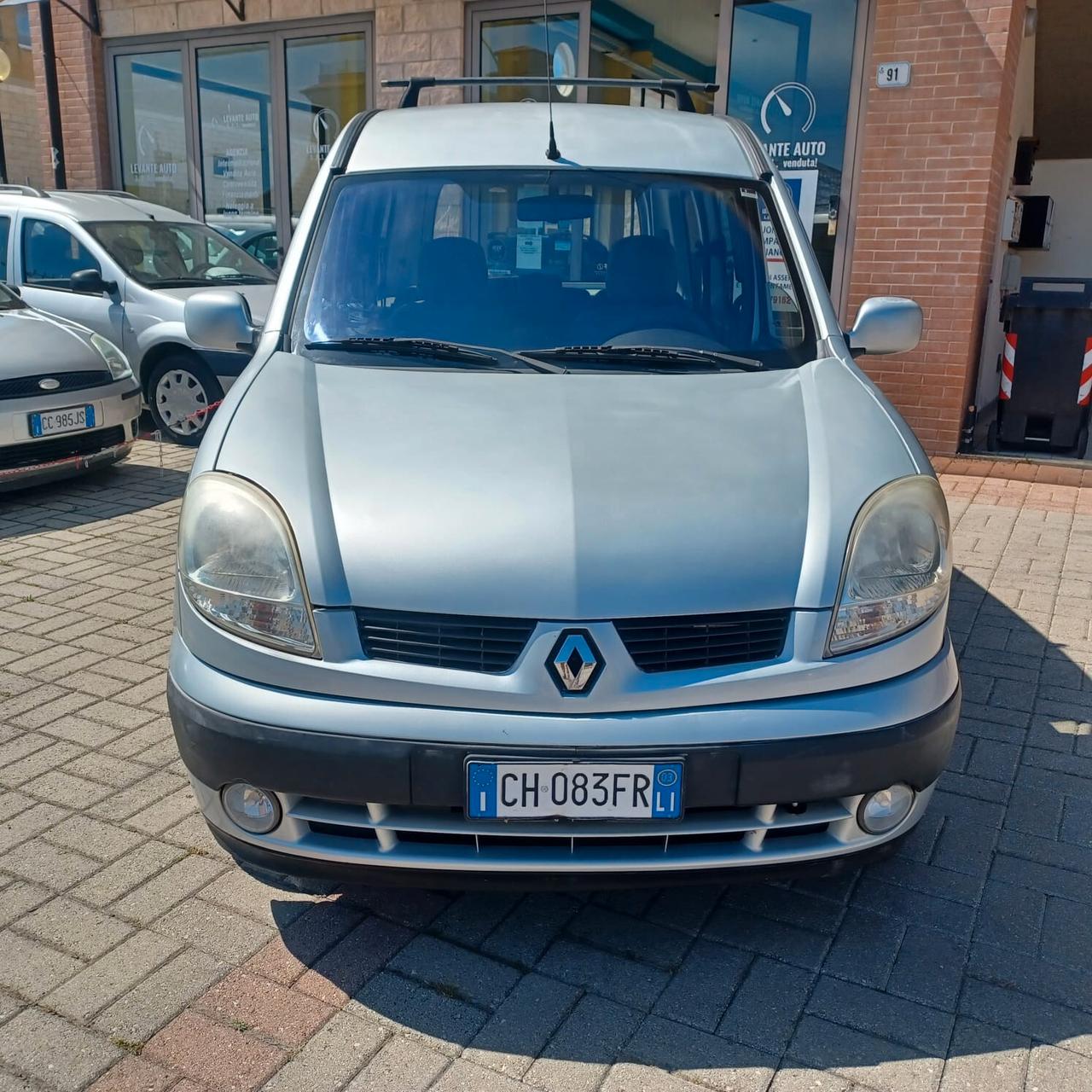 IDEALE PER LAVORO E FAMIGLIA BERLINGO 1.2
