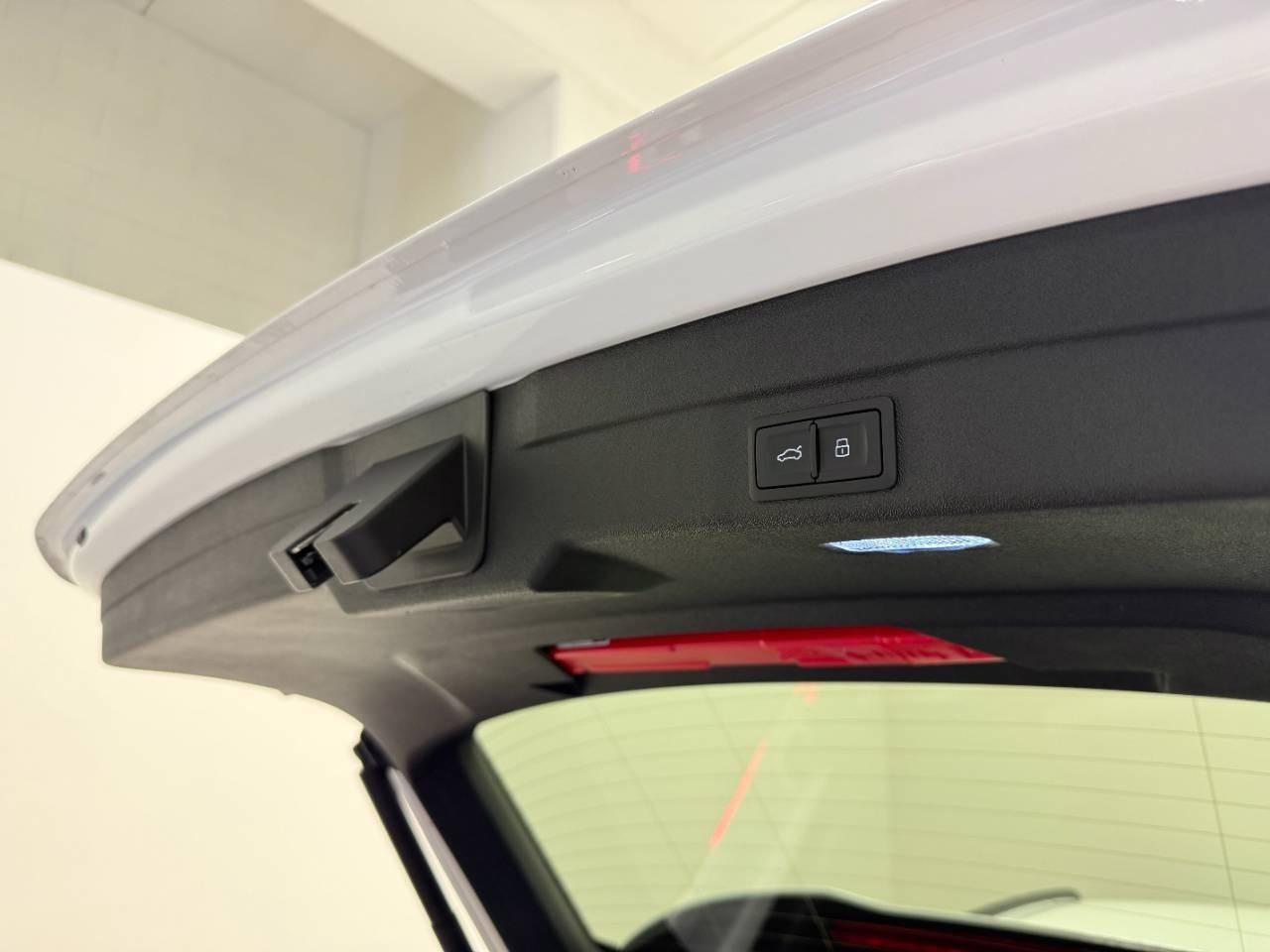 AUDI A5 AVANT 40 TDI S-TRONIC S-LINE