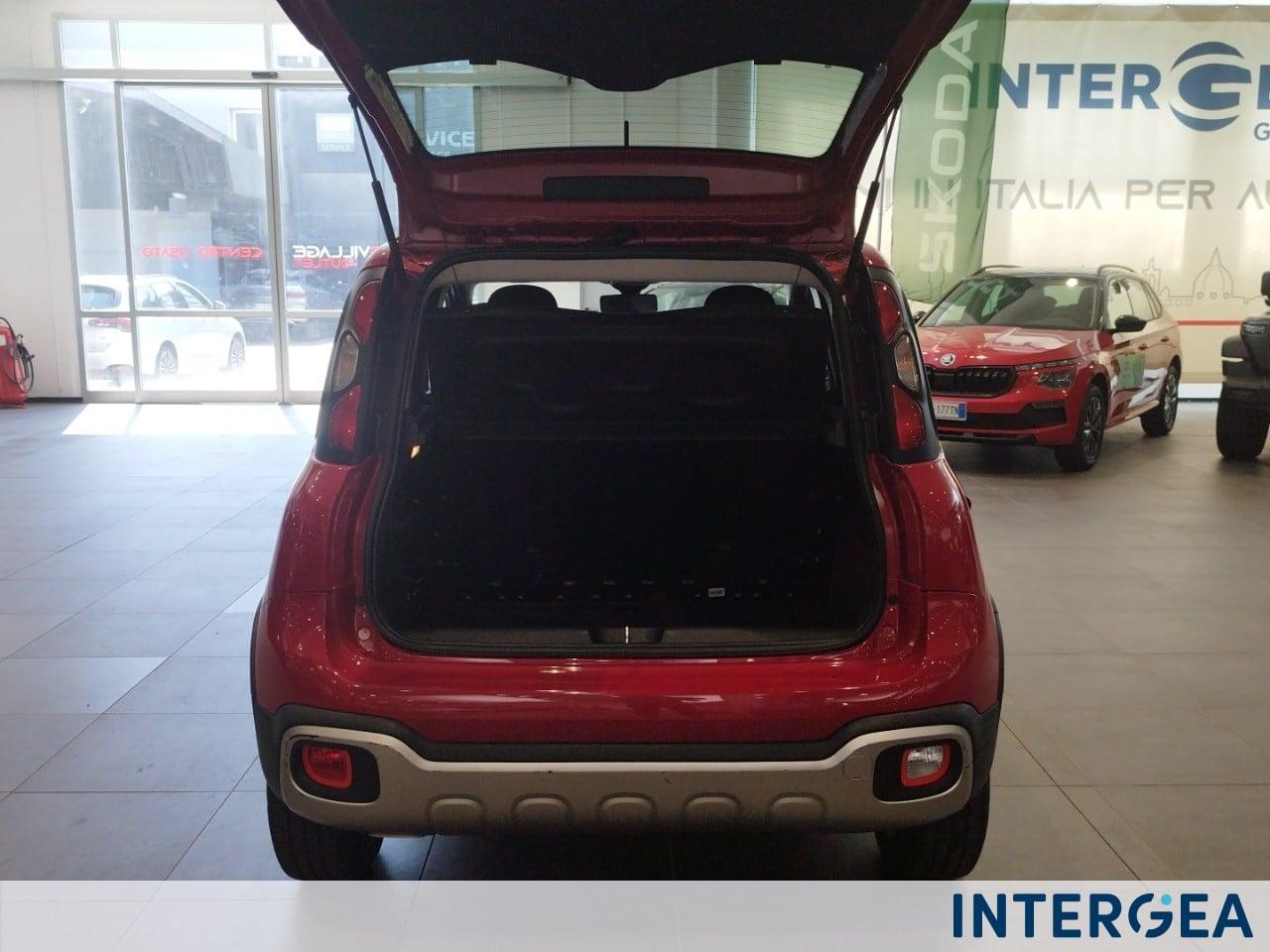 FIAT Panda 1.0 firefly hybrid Sport s&s 70cv