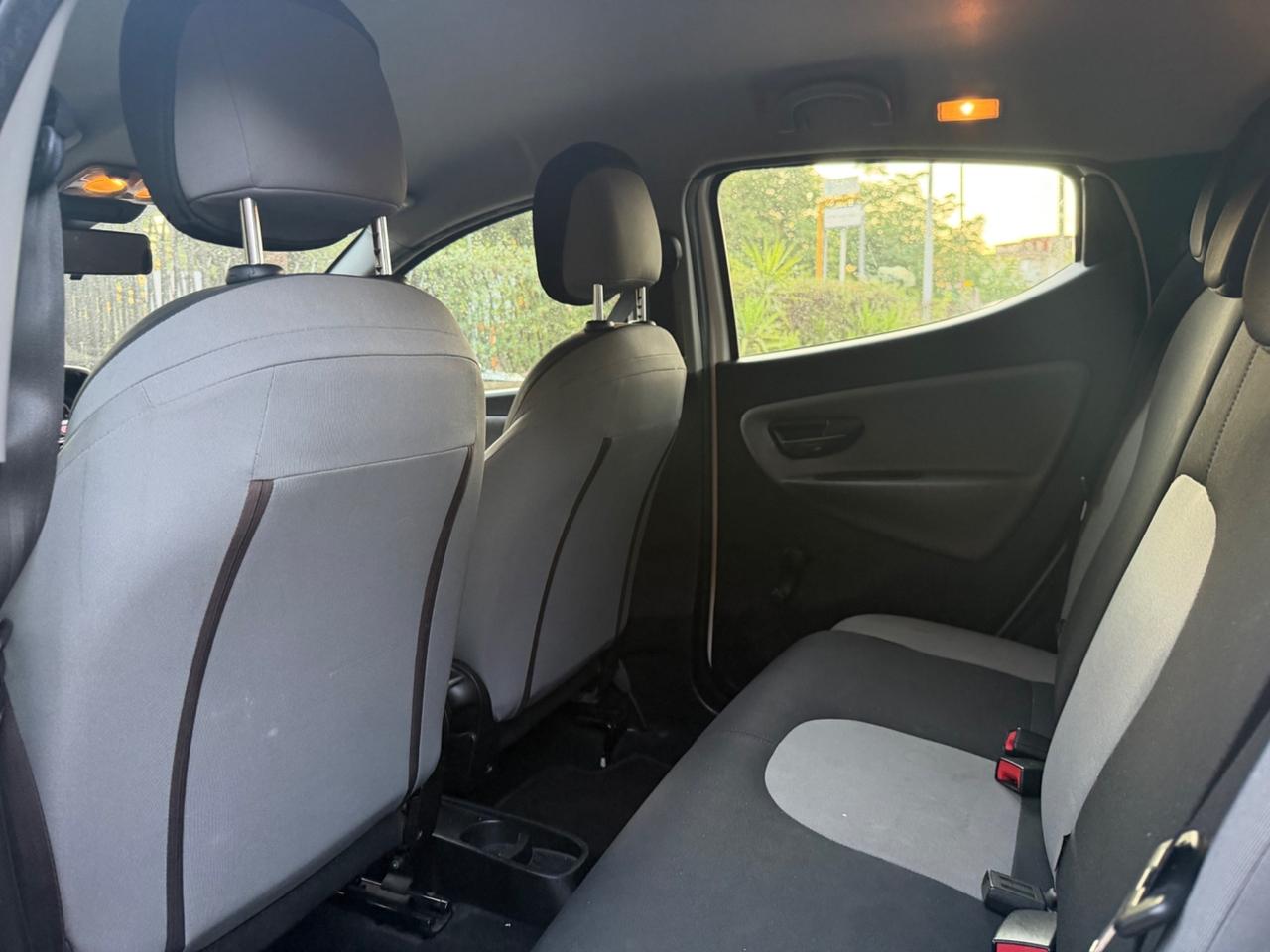 Lancia Ypsilon 1.2 69 CV 5 porte GPL Ecochic Silver