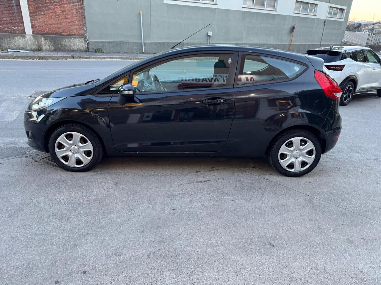 FORD FIESTA 1.2 NEOPATENTATI