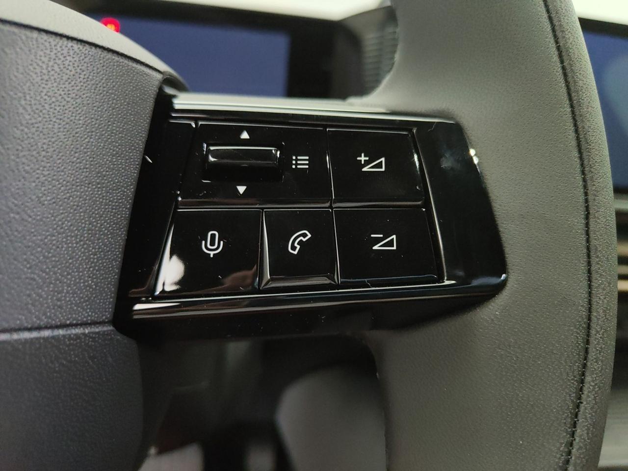 LANCIA Ypsilon IV 2024 156CV BEV 51KW LX (GUIDA AUTONOMA LIVELLO 2, INFOTAINMENT SALA PRO NAVI)