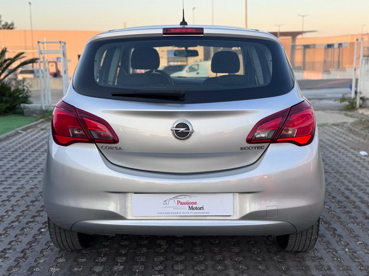 Opel Corsa 1.4 90CV GPL Tech 5 porte Innovation