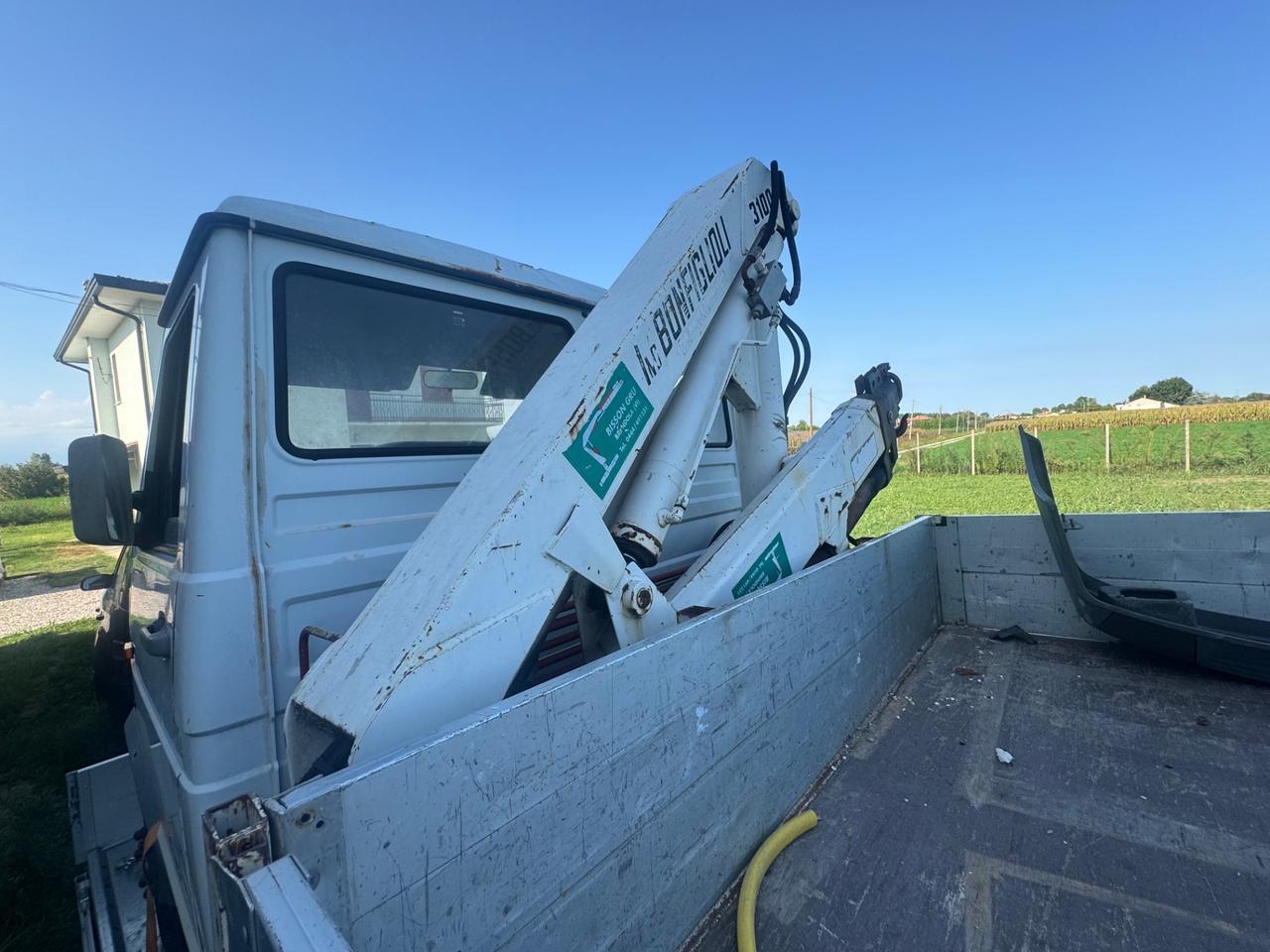 Iveco Daily con gru Botta davanti!!