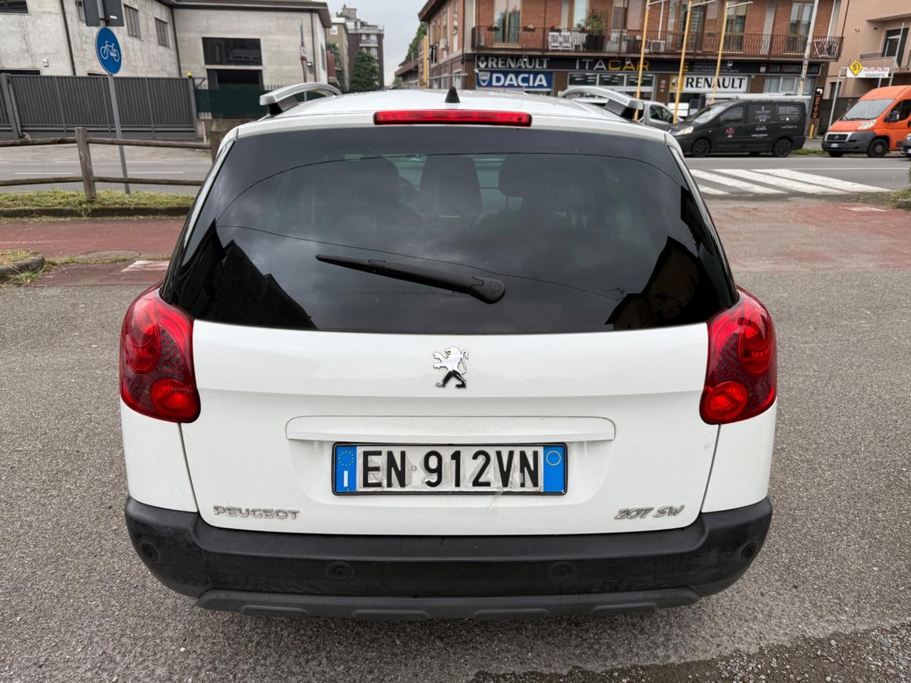 Peugeot 207 1.6 8V HDi 112CV allure