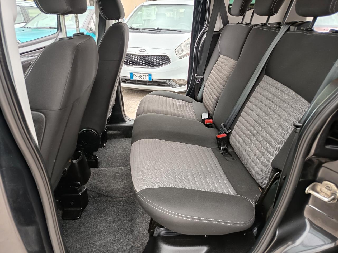 Fiat Qubo 1.3 MJT 95 CV Trekking