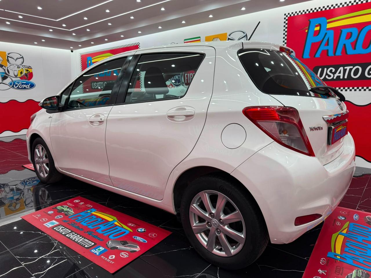 Toyota Yaris 1.4 D-4D 90cv Lounge - 2012