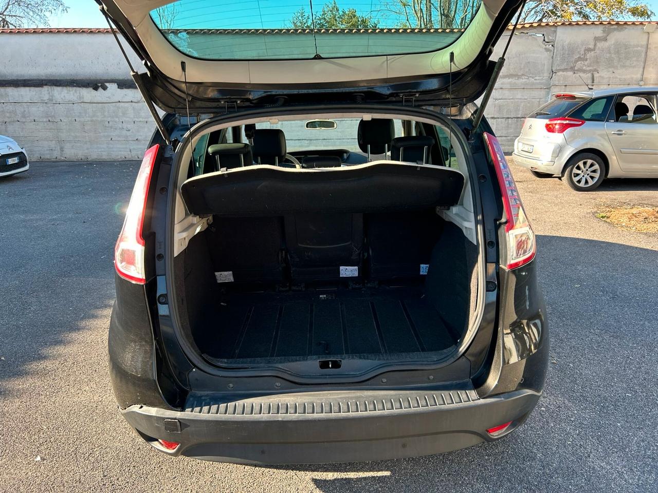 Renault Scenic Scénic X-Mod 2.0 dCi 160CV Luxe