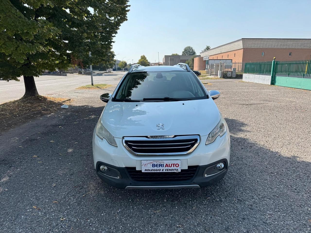 Peugeot 2008 cambio manuale