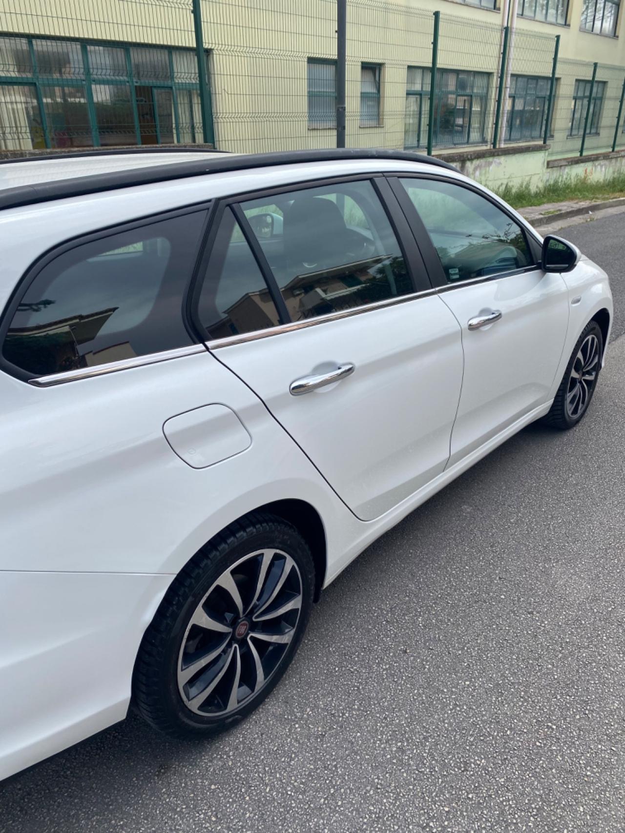 Fiat Tipo 1.6 Multijet Anno 2020 Full Led Navi