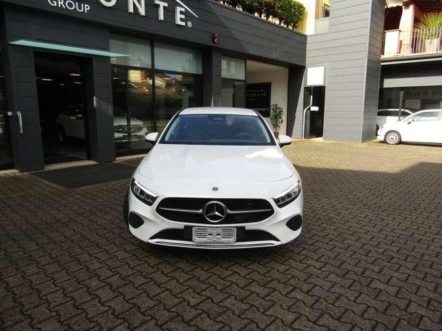 Mercedes-Benz A 180 BENZINA MHEV 136CV CAMBIO AUTO,FARI LED,CERCHI 17