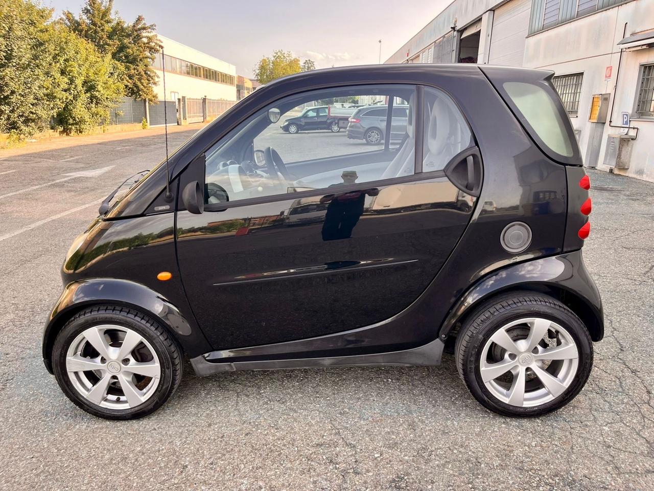 Smart ForTwo 700 coupé pulse (45 kW) per neopatentati