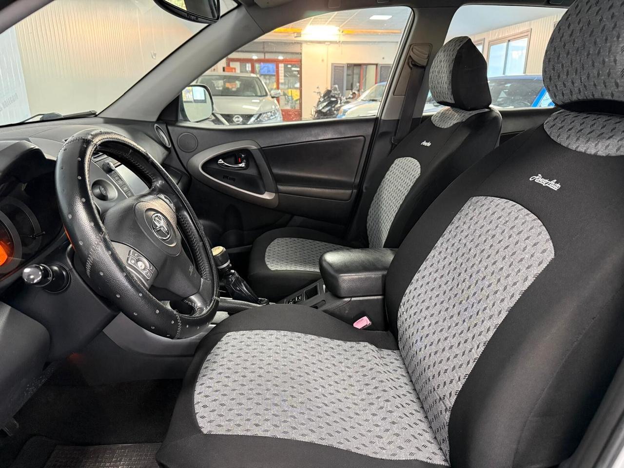 Toyota Rav4 4x4 2.2 D-4D 136cv Luxury