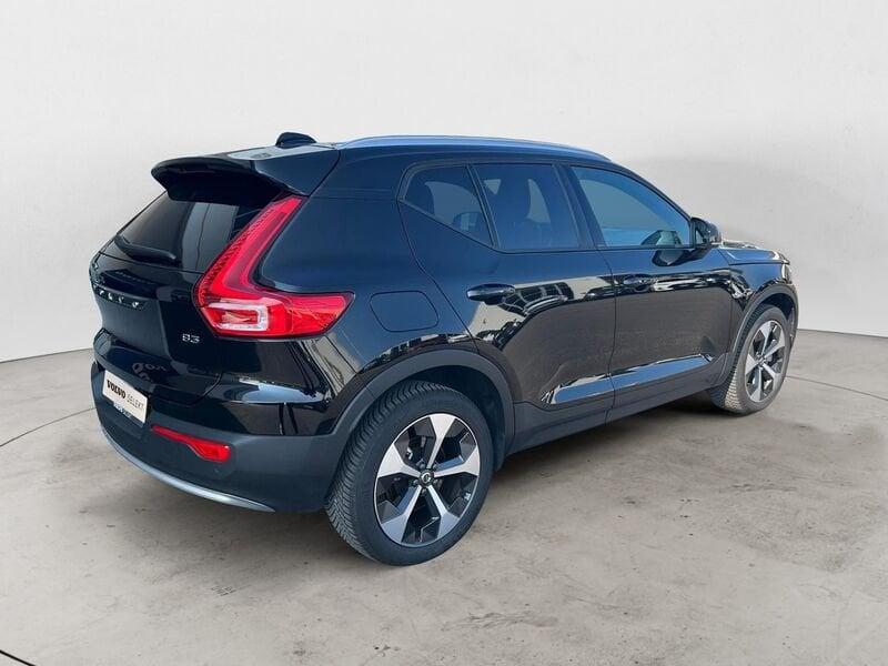 Volvo XC40 B3 163+14 CV Automatico Mild Hybird LED Core