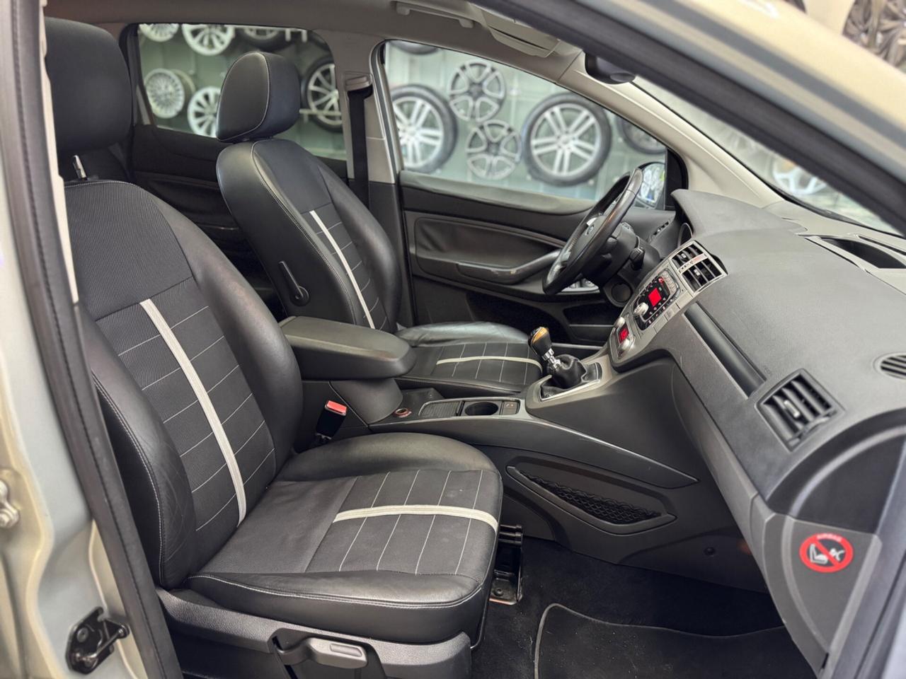 Ford Kuga 2.0 TDCi ADATTA NEOPATENTATI 136 CV 4WD Titanium DPF