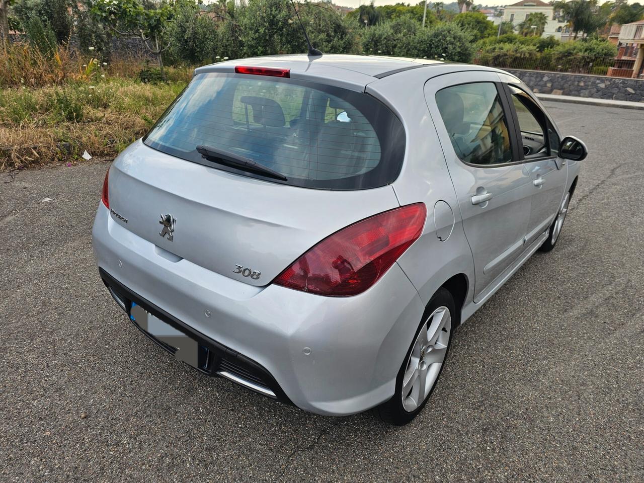 Peugeot 308 1.6 HDi 110CV 5p. Féline (6 Marce)