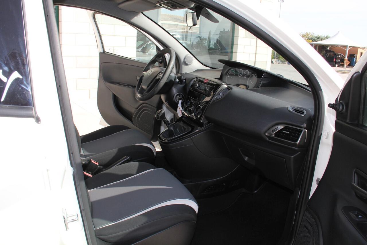 Lancia Ypsilon 1.3 MJT 16V 5 porte S&S Elefantino (70KW-95CV Neopatentati)