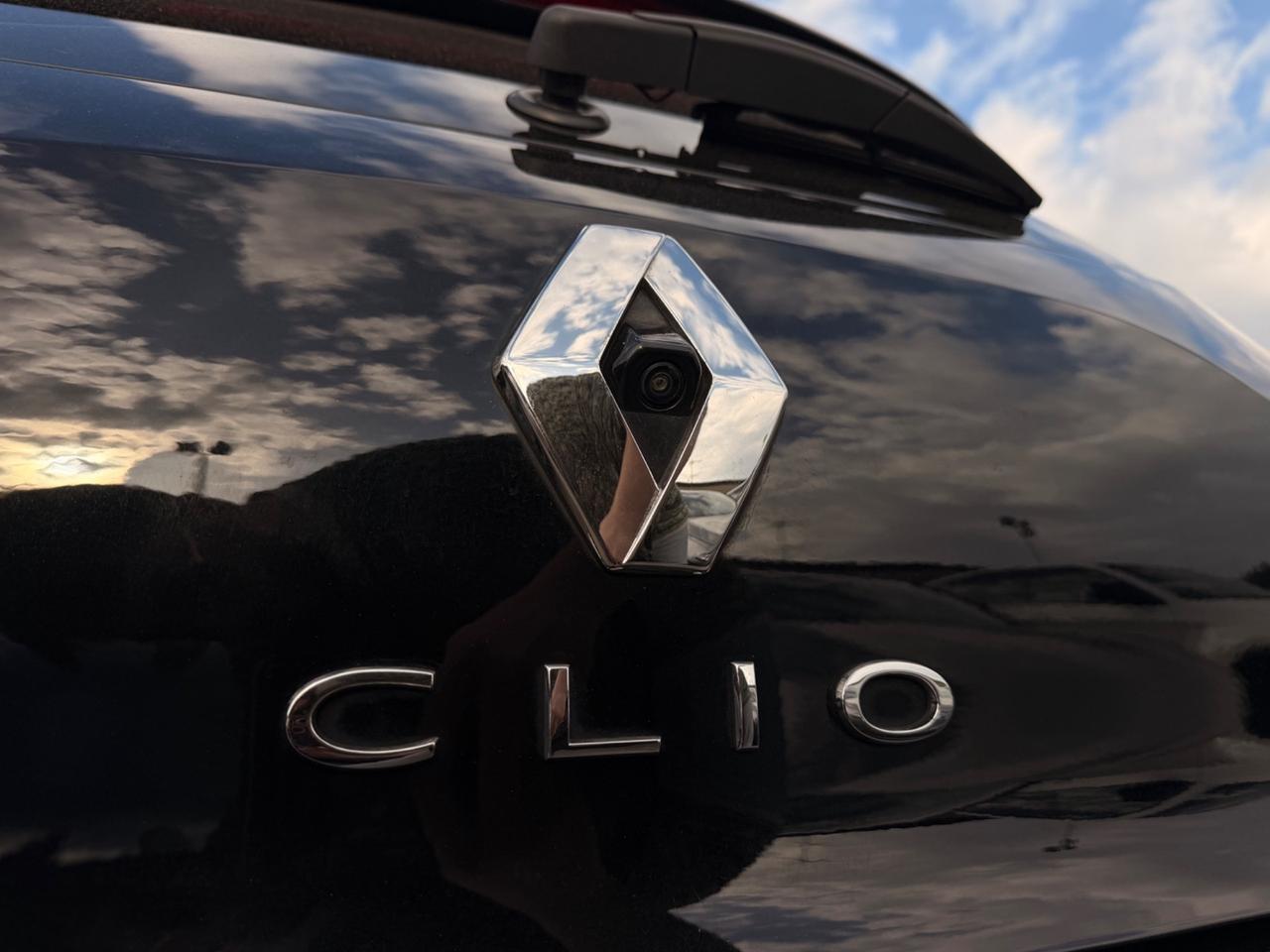 Renault Clio 1.5 dCi 115CV Initiale Paris COCKPIT FULL LED
