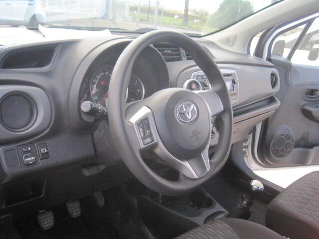 Toyota Yaris 1.0 5 porte Active