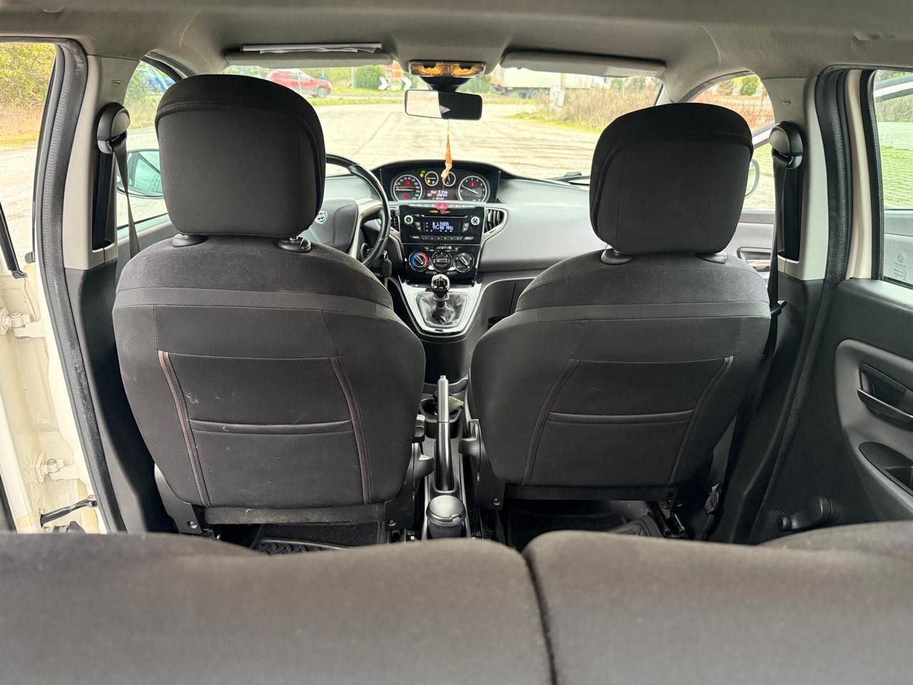 Lancia Ypsilon 0.9 TwinAir 85 CV 5 porte Metano Ecochic Gold