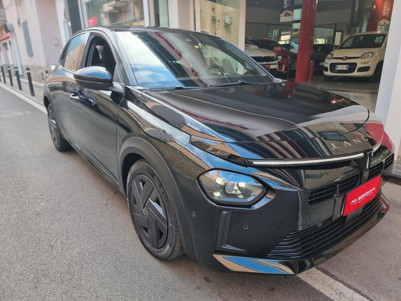 Lancia Ypsilon Hybrid e-DCT Edizione Cassina