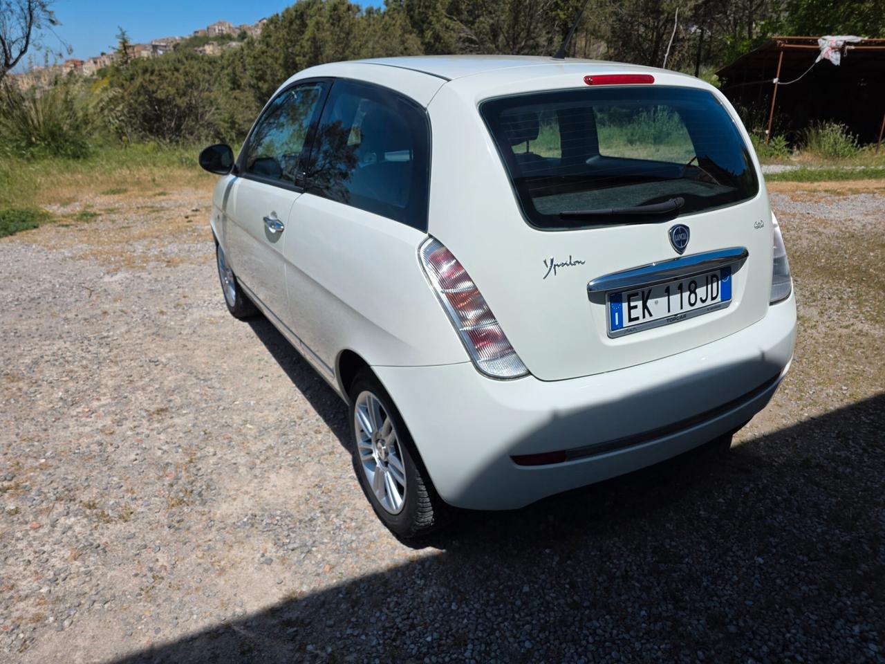 Lancia Ypsilon 1.2 69 CV Unyca