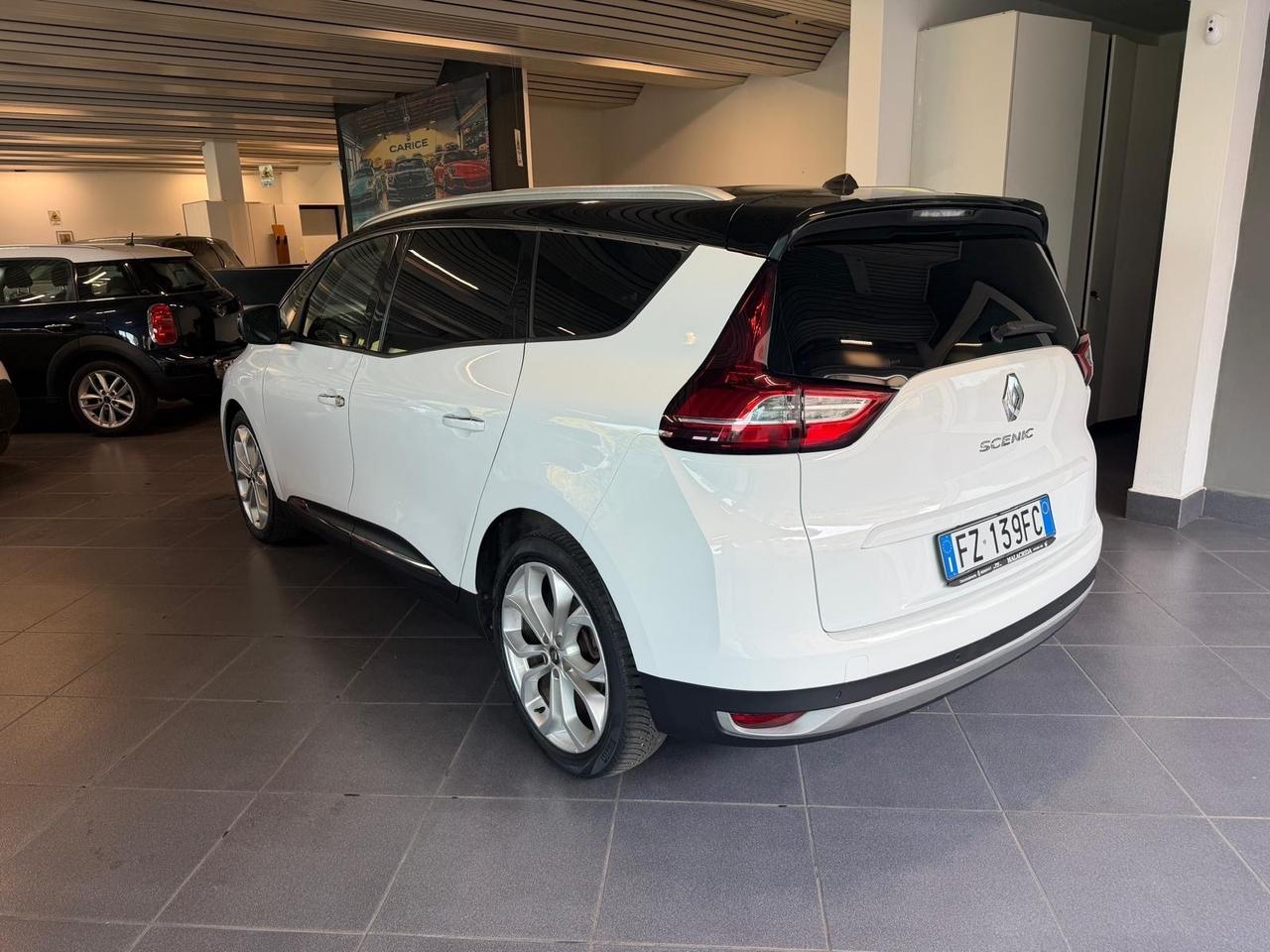Renault Grand Scenic Blue dCi 120 CV Initiale Paris