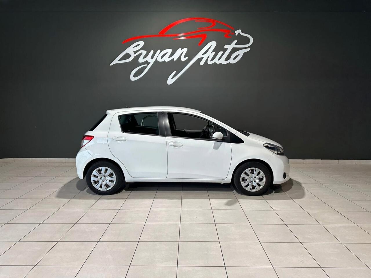 Toyota Yaris 1.0 5 porte Lounge