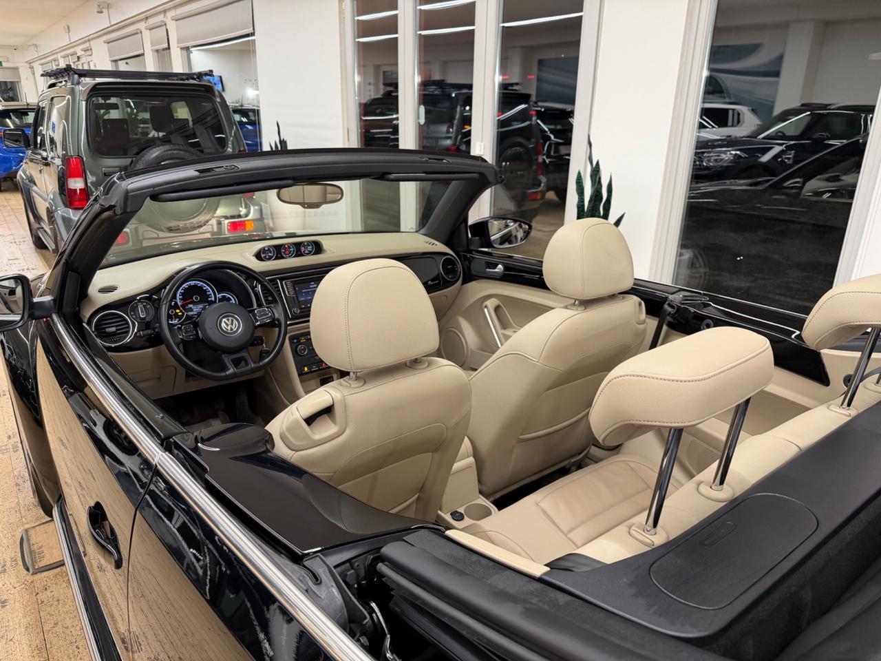 Volkswagen Maggiolino Cabrio 69.000 KM FULL