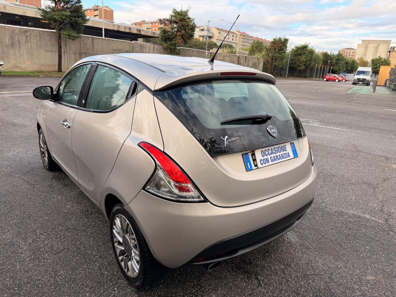 Lancia Ypsilon 1.2 69 CV 5 porte GPL Ecochic Gold