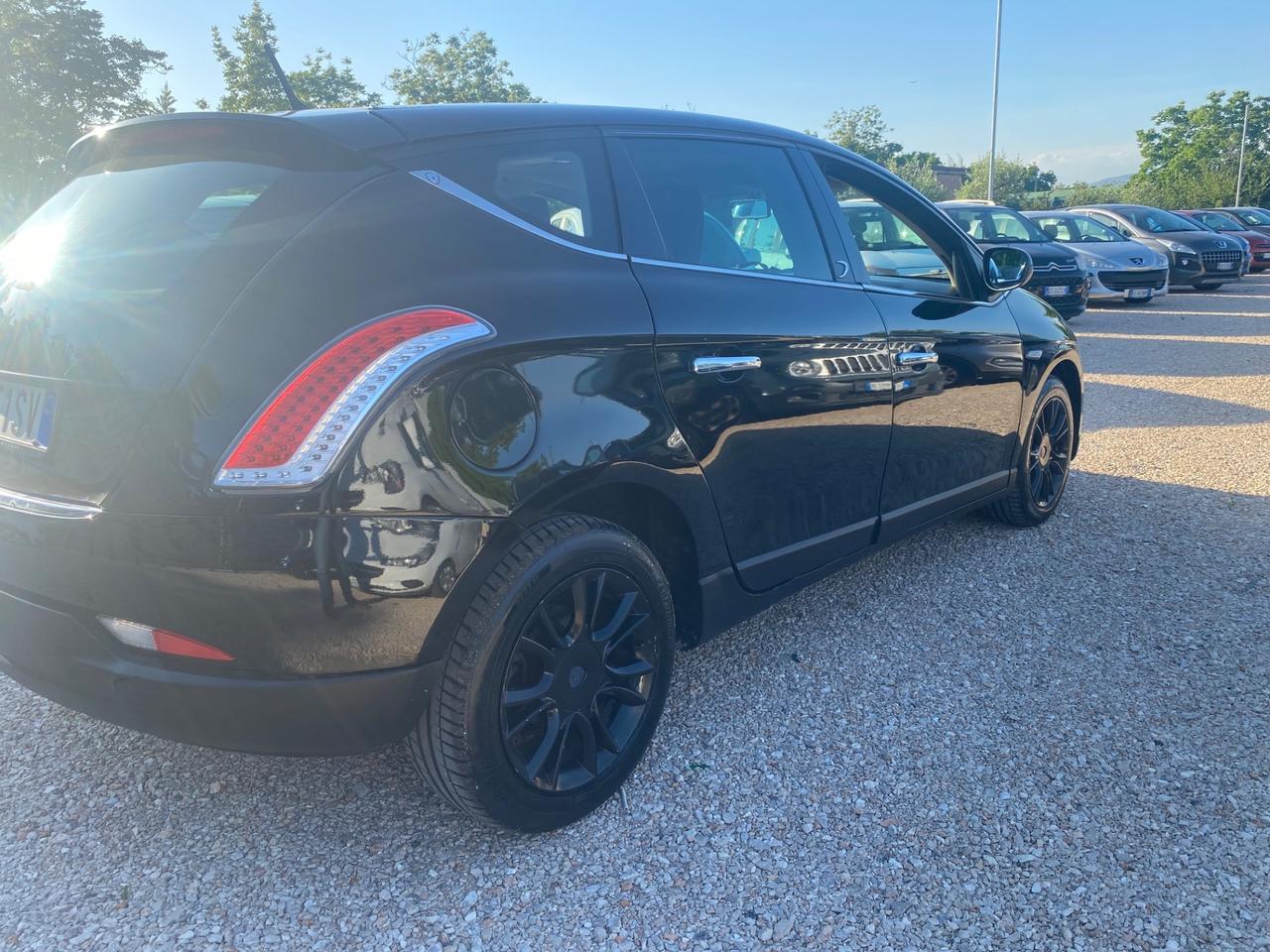 Lancia Delta 1.6 MJT DPF Platino