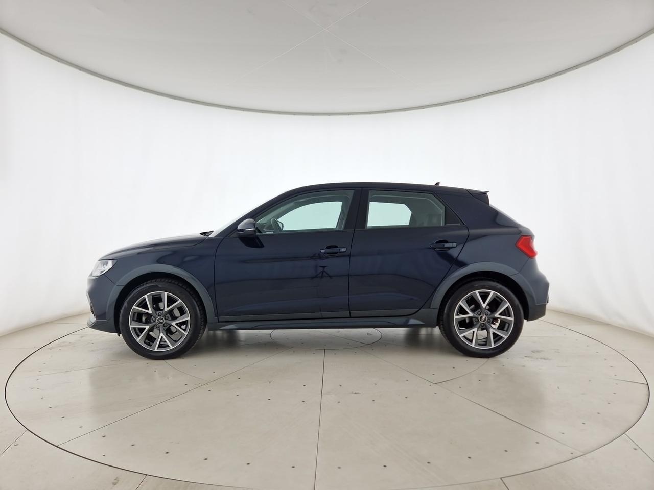 Audi A1 citycarver 30 1.0 tfsi admired 110cv s-tronic